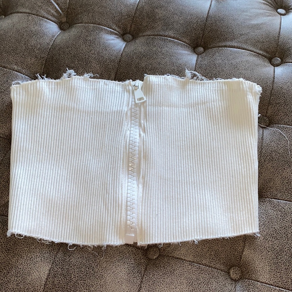 WHITE TUBE TOP